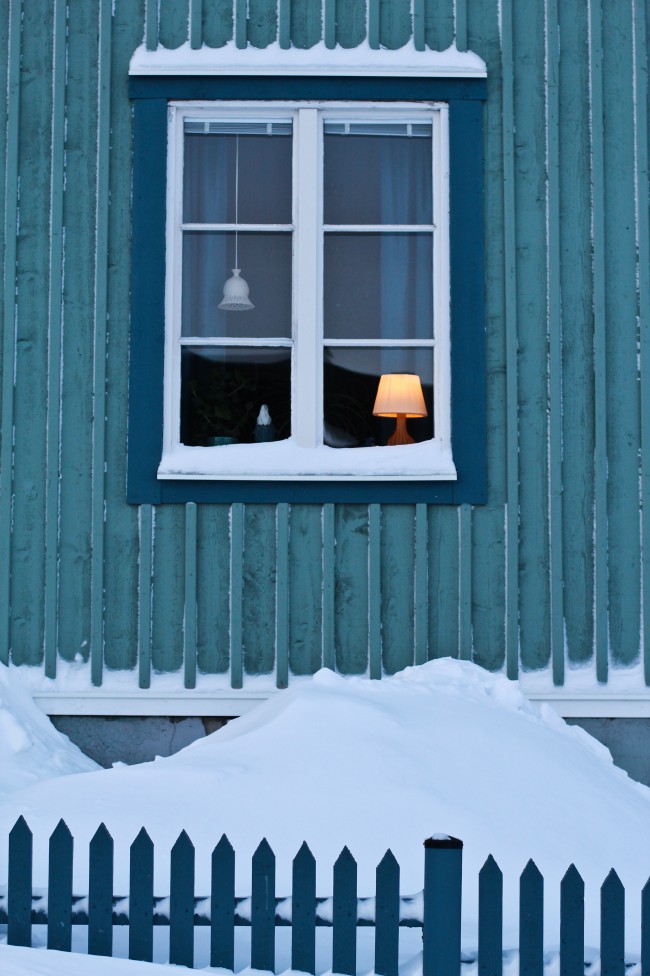 Oguzhan Erim, Kiruna. Finestra di una casa