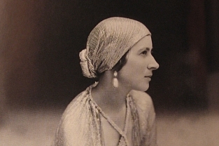 Denise Boulet, dress by Paul Poiret